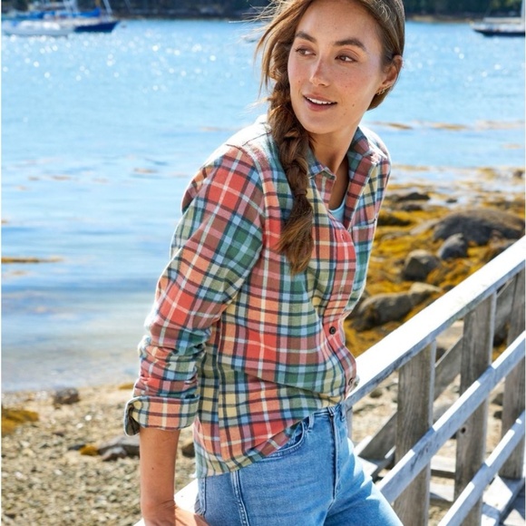 L.L. BEAN Women’s Scotch Plaid Flannel Shirt Relaxed, Washed Buchanan S - Picture 2 of 6